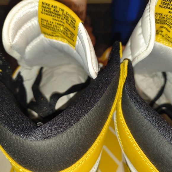 Air Jordan Retro 1 High OG Mens 10 - Picture 3 of 5
